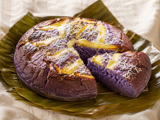 Ube bibingka, gâteau de riz violet au fromage et coco