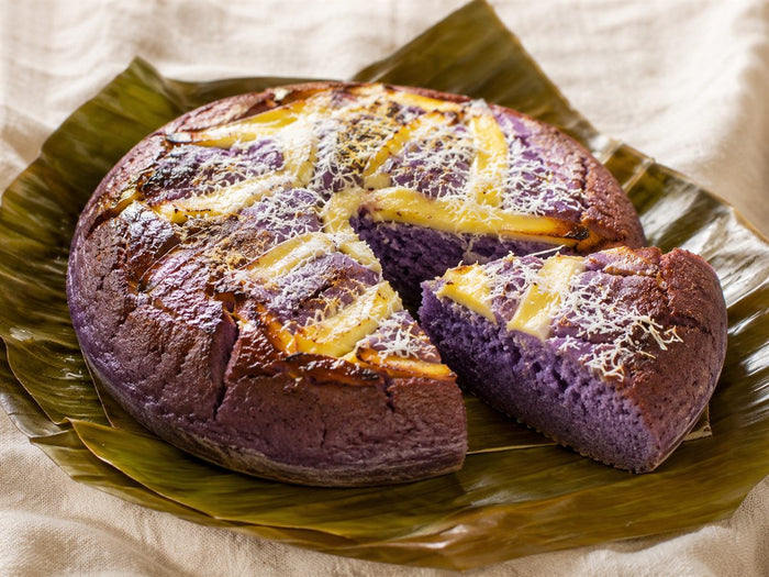 Ube bibingka, gâteau de riz violet au fromage et coco