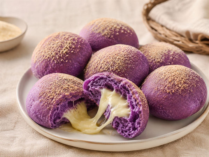 Ube cheese pandesal, pains violets au fromage fondant
