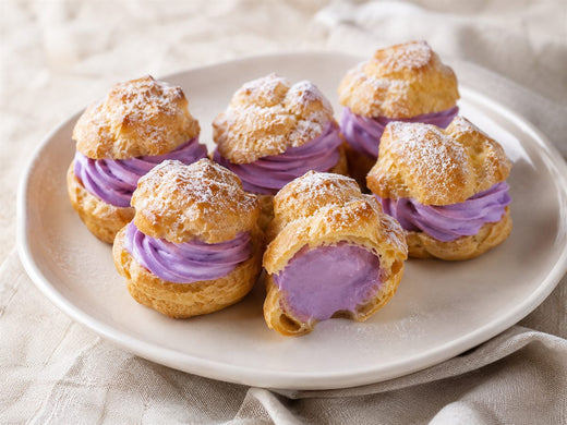 Choux à la crème à l'ube, crème violette