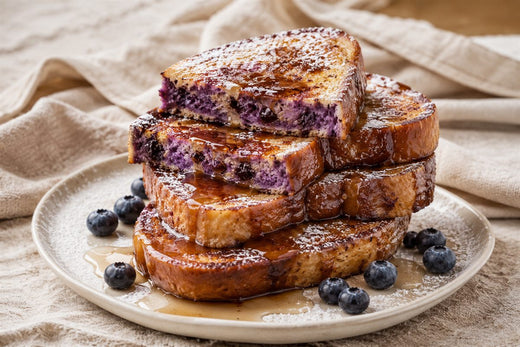 Pain perdu à l'ube, cœur violet et sirop