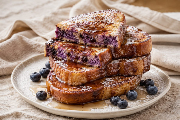Pain perdu à l'ube, cœur violet et sirop