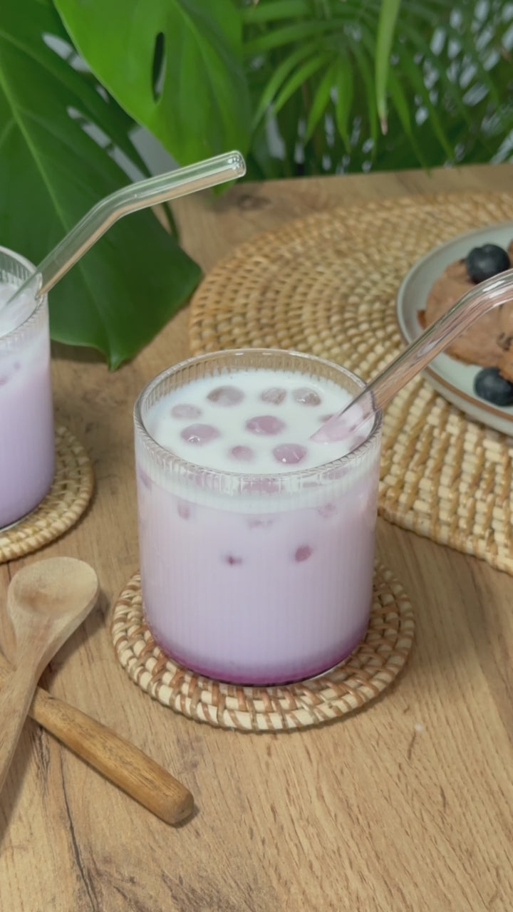 Ube latte froid