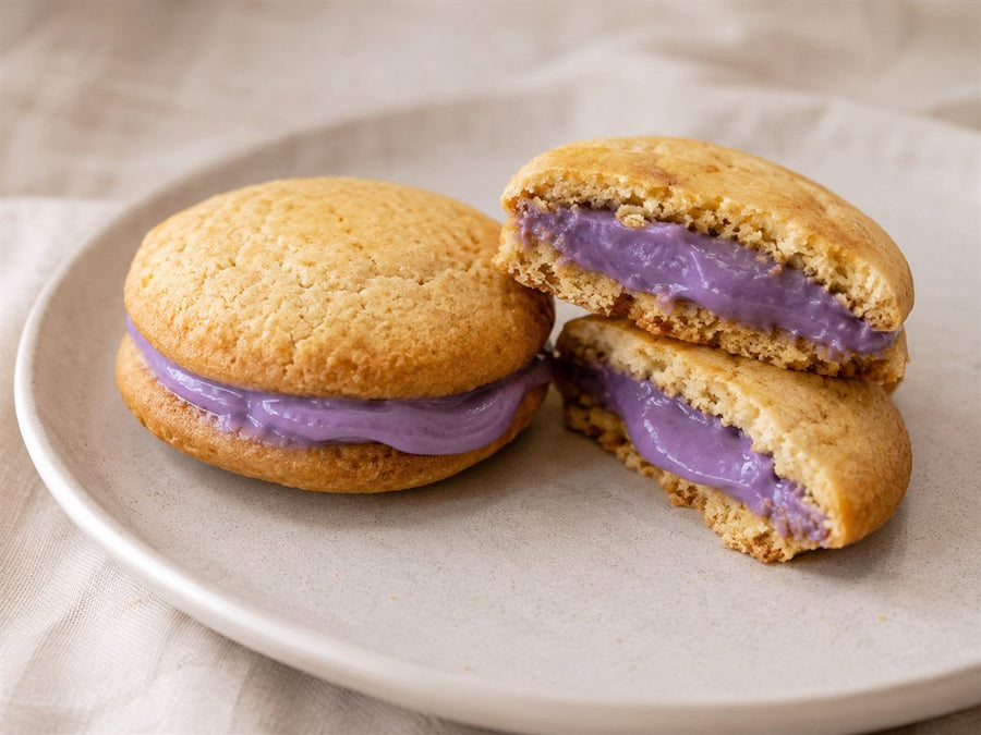 Cookies fourrés à l'ube, cœur crémeux violet